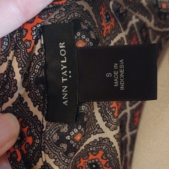 Ann Taylor Woman's Blouse - Picture 6 of 6